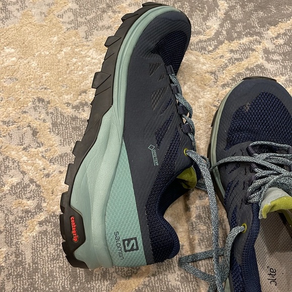 Salomon Women's Outline GTX W Hiking Size 7 - Picture 3 of 12